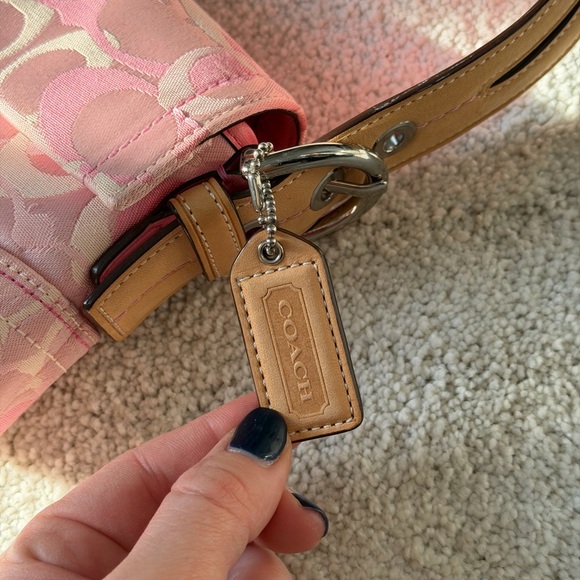NWT! Rare 2005 COACH SoHo Optic Pink and Tan Shoulder Bag - Picture 5 of 9